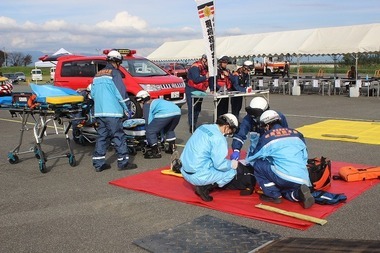 高速３